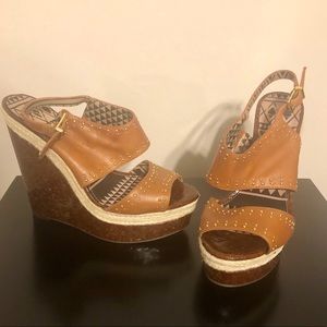 Never Worn Jessica Simpson Wedges
